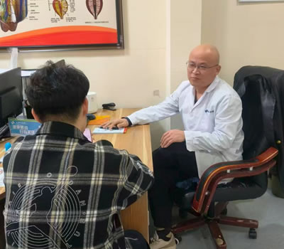 台南市|男科医师高朋磊：守护男性健康，专业男科诊疗